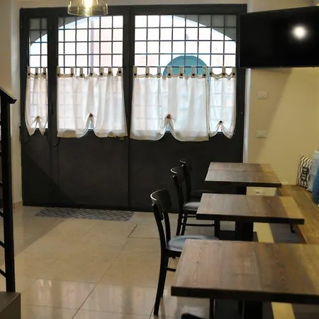 招待所 Bardoliners 4*